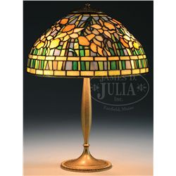 TIFFANY STUDIOS DAFFODIL TABLE LAMP.