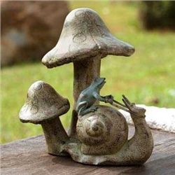 SNAIL & MUSHROOM GARDEN STATUE