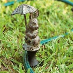 BUNNY HOLDING UMBRELLA HOSE GUARD