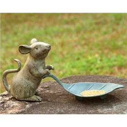 MOUSE WITH LEAF BIRDFEEDER