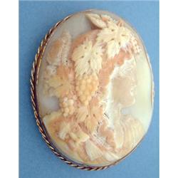 A Victorian oval shell cameo brooch carved with a bacchante, in a 9ct gold ropetwist frame £100-1...
