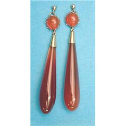 A pair of gold mounted cornelian drop earrings £80-120...