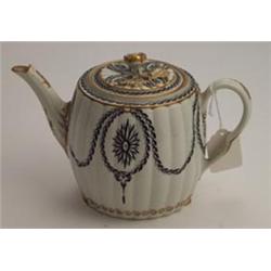 Davis/Flight period Worcester porcelain classical design teapot, the cover with moulded leaf and...