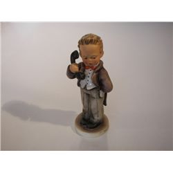 Goebel Hummel Figurine " Hello "