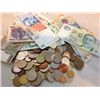 Image 1 : LOT OF FOREIGN COINS $ CURRENCY,OVER 100 PCS 60'S TO EARLY 90'S ALL DISCONTINUED