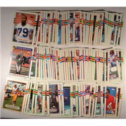 521  -  1989 Topps Football Cards.  Some duplicates and many Hall of Famers!