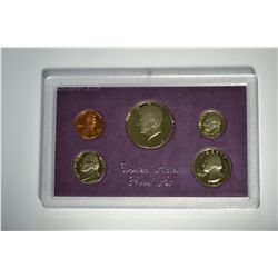 *1986 United States Mint Proof Set  with Specification Chart  Excellent Condition*