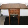 Image 1 : Possum Belly Kitchen Helper Pine Table