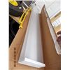 Image 1 : FLORESCENT LIGHT - 4'