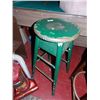 Image 1 : VINTAGE GREEN BAR STOOL