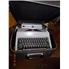 Image 1 : PORTABLE TYPEWRITER