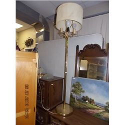 FLOOR LAMP
