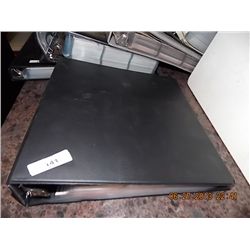 BINDER - SPORTS TRADING CARDS - BASEBALL