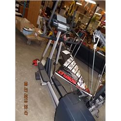 ELIPTICAL TRAINER - POWER RAMP - NORDICTRACK