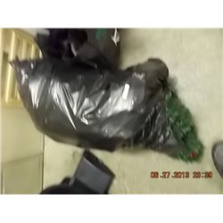 BAG OF CHRISTMAS - WREATH, GARLAND & TREE