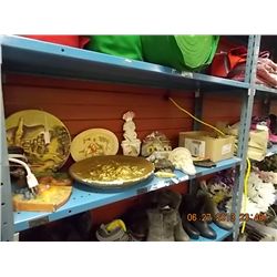 SHELF ASSORTED CHAULK WARE & COLLECTABLES