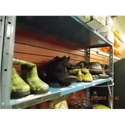 SHELF OF ASSORTED SHOES