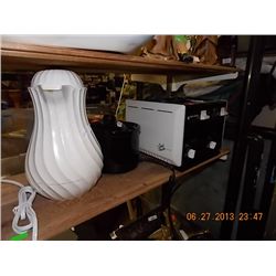 TOASTER, JUG & MINI CROCK