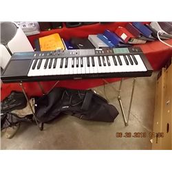 YAMAHA PSR-12 PIANO