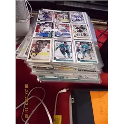 STACK - SPORTS TRADING CARDS - HOCKEY