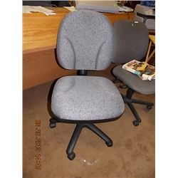 GAS LIFT OFFICE CHAIR - GREY