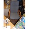 Image 1 : GAS LIFT HIGH BACK OFFICE CHAIR