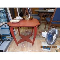 VINTAGE SIDE TABLE