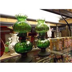 PAIR OF GREEN  VINTAGE LAMPS - 1 AS-IS
