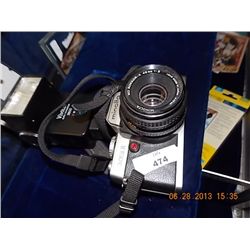 MINOLTA CAMERA & FLASH