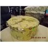 Image 1 : YELLOW DECORATIVE HAT BOX