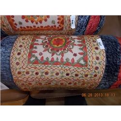 RELAXATION CUSION  - RETAIL APPROX $80