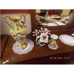 VINTAGE VASE - YELLOW - SOME REPAIRS & CAPIDOMONTE FLOWERS - SOME CHIPS & ORIENTAL CHINA - 4 PC