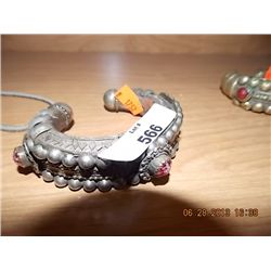 ANKLET/ BRACLET - INDIAN - 3 LARGE RED GEMS - CHILD SIZE