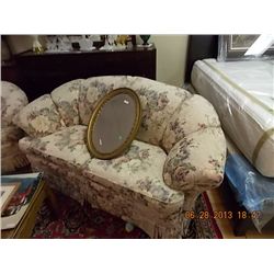 LOVE SEAT - REALLY GOOD CONDITION - LAZY BOY
