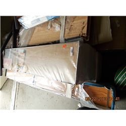 FLOORING - 5 BOXES