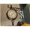 Image 2 : CLOCK ON IRON HANGER