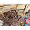 Image 1 : VINTAGE TRADLE SCROLL SAW MACHINE