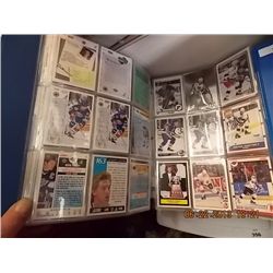 BINDER - SPORTS TRADING CARDS - HOCKEY - BLUE