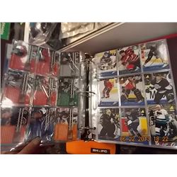 BINDER - SPORTS TRADING CARDS - HOCKEY - PURPLE