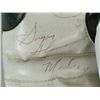 Image 3 : Sugar Shane Mosley Signed Boxing Gloves