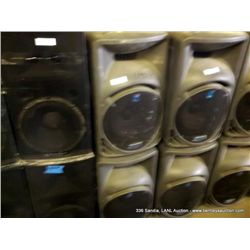 MACKIE ACTIVE WOOFER SPEAKERS