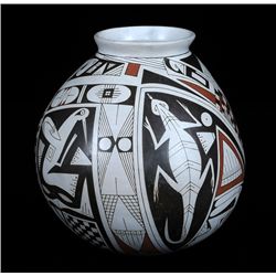 Mata Ortiz Jar Made by Hugo Macias 8" D. 8" H.  Good Condition