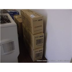 LOT: TONER KIT TK-502K