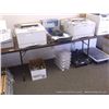 Image 1 : 8' X 2.5' FOLDING TABLE