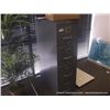 Image 1 : METAL FILING CABINET