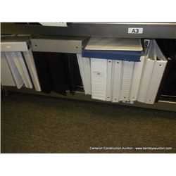 LOT: NOTEBOOK BINDERS