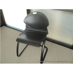VECTA OPERA CHAIR