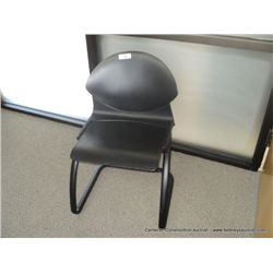 VECTA OPERA CHAIR