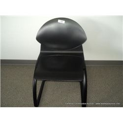 VECTA OPERA CHAIR