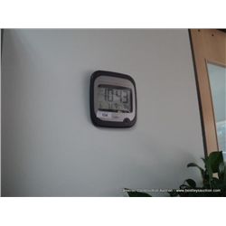 GALLEON DIGITAL CLOCK-THERMOMETER-CALENDER